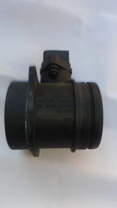 BMW E92 BOSCH 7566989 flow meter